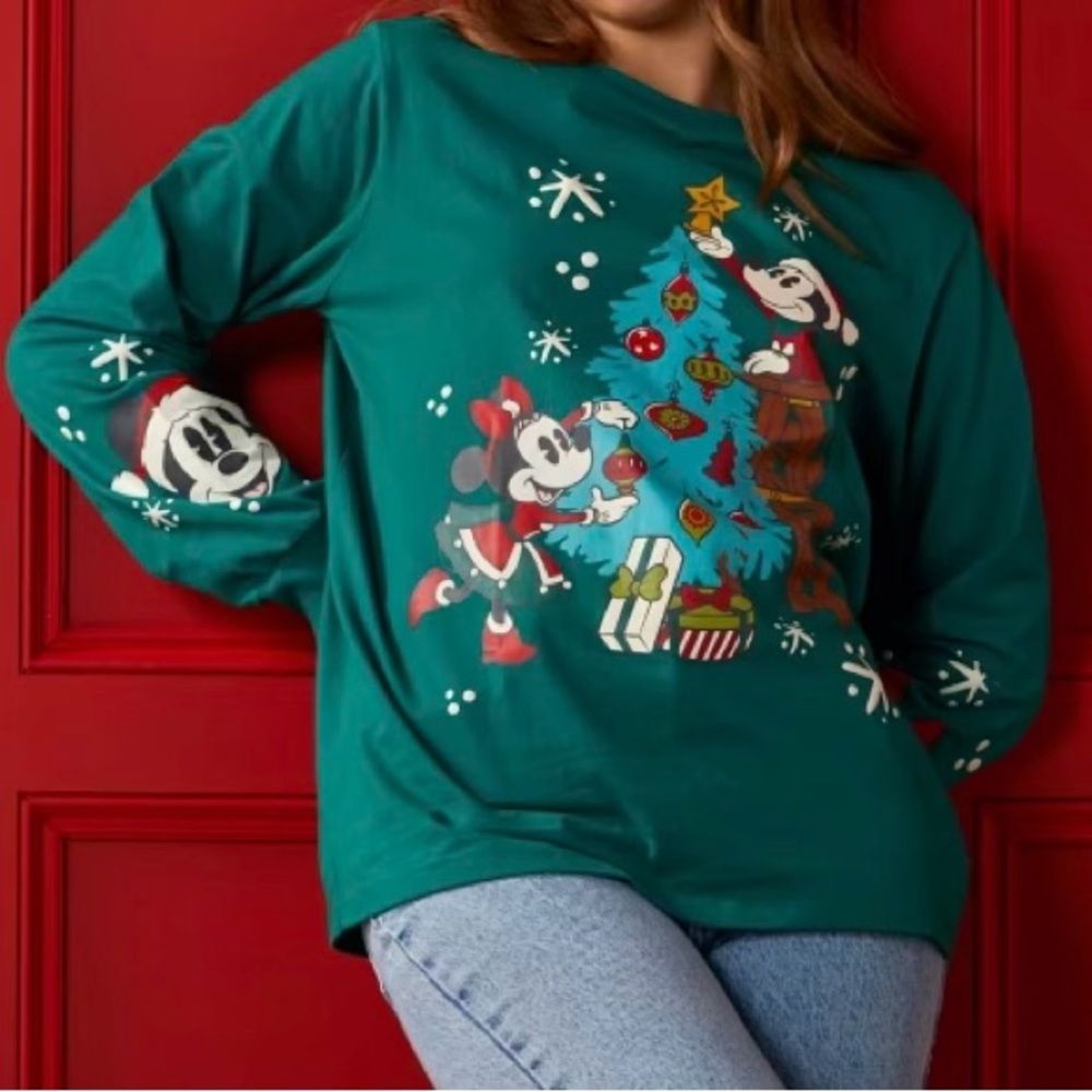 Disney Green Christmas Mickey & Minnie Holiday Graphic Long Sleeve Top